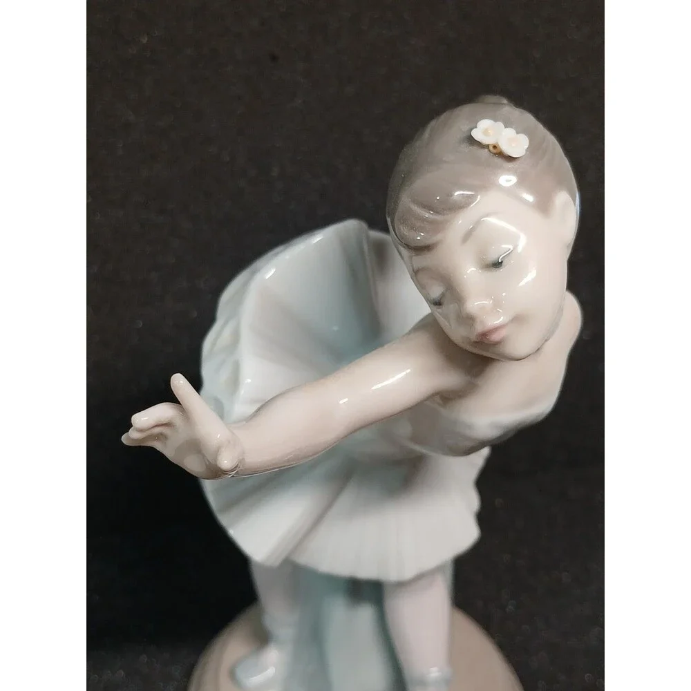 NAO by Lladro Ballerina Dancer Figurine – Handmade Porcelain – Spain